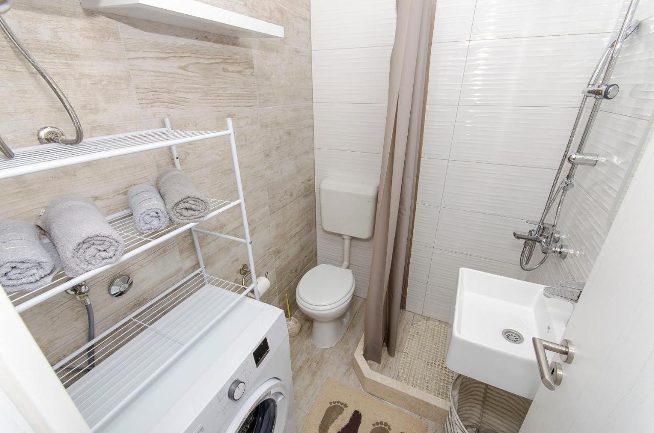 Apartment Paradise Postira Esterno foto